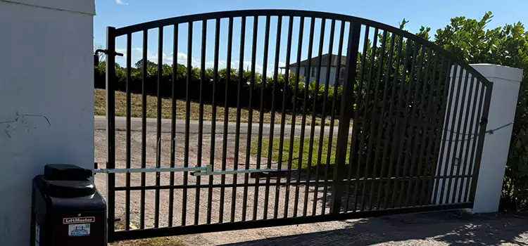 Driveway Fence Repair Montreal